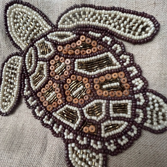 Sun 'N' Sand Turtle Shoulder Tote 
Beige Turtle Embroidered Tote - Picture 16 of 16